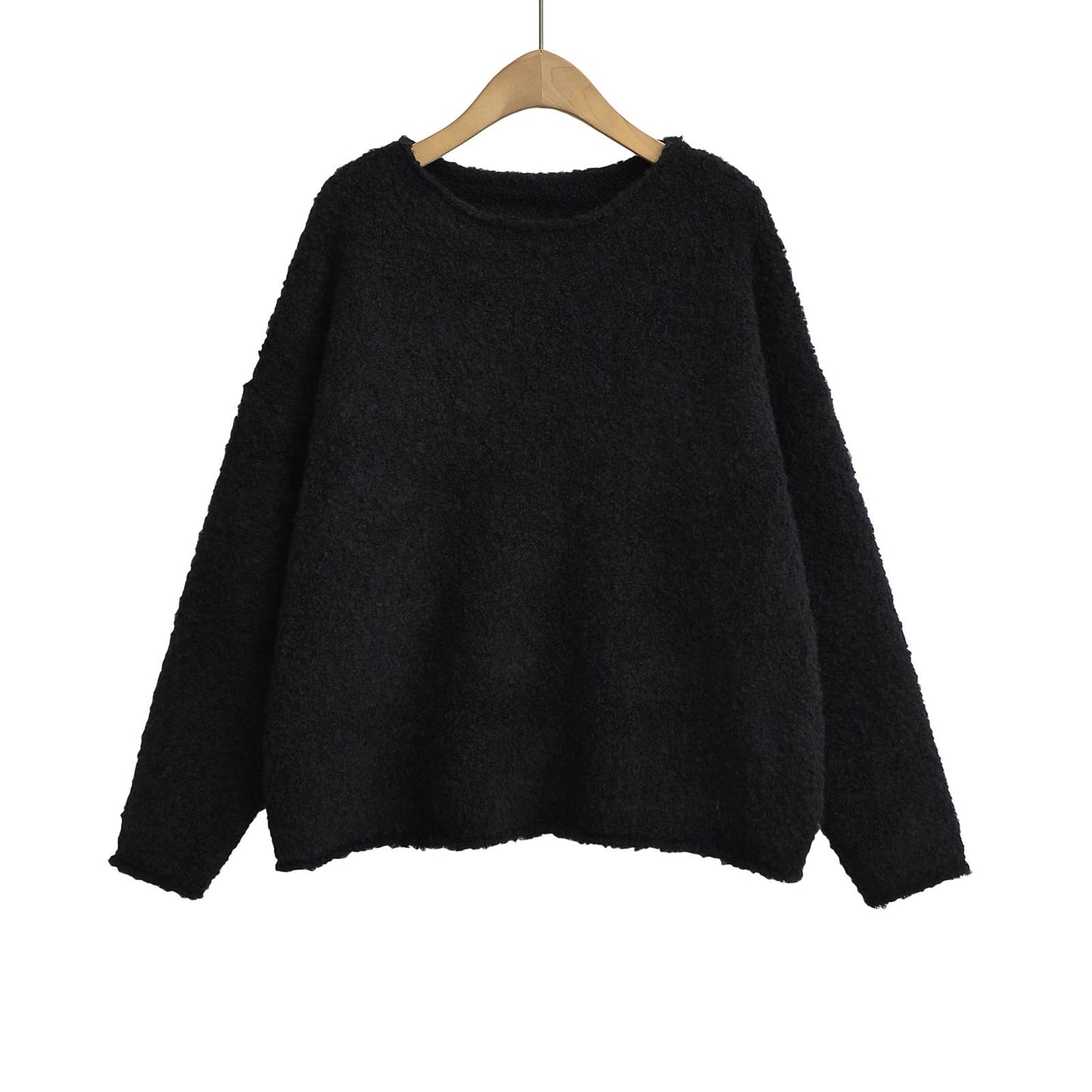 Round neck pullover loose long sleeved sweater